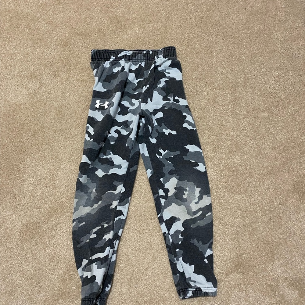 Jogger under armor size 7
